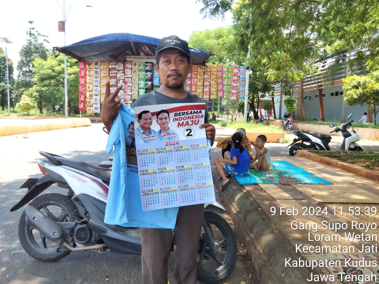 Dukungan Pasangan Prabowo-Gibran di Kudus Bertambah, Kali Ini Dari ‘Wong Cilik’