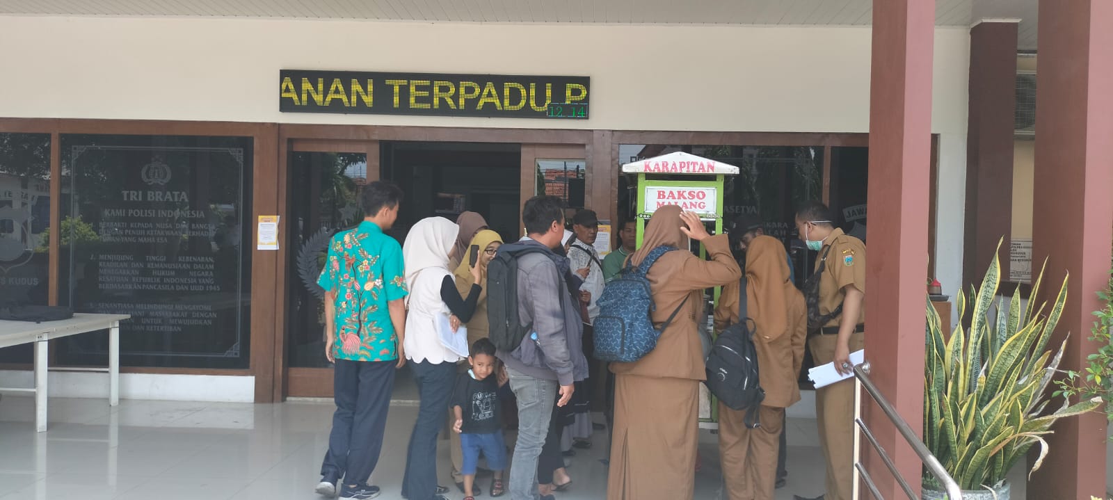 Urus SKCK Sambil Nikmati Bakso, Inovasi Layanan Polres Kudus Disambut Antusias