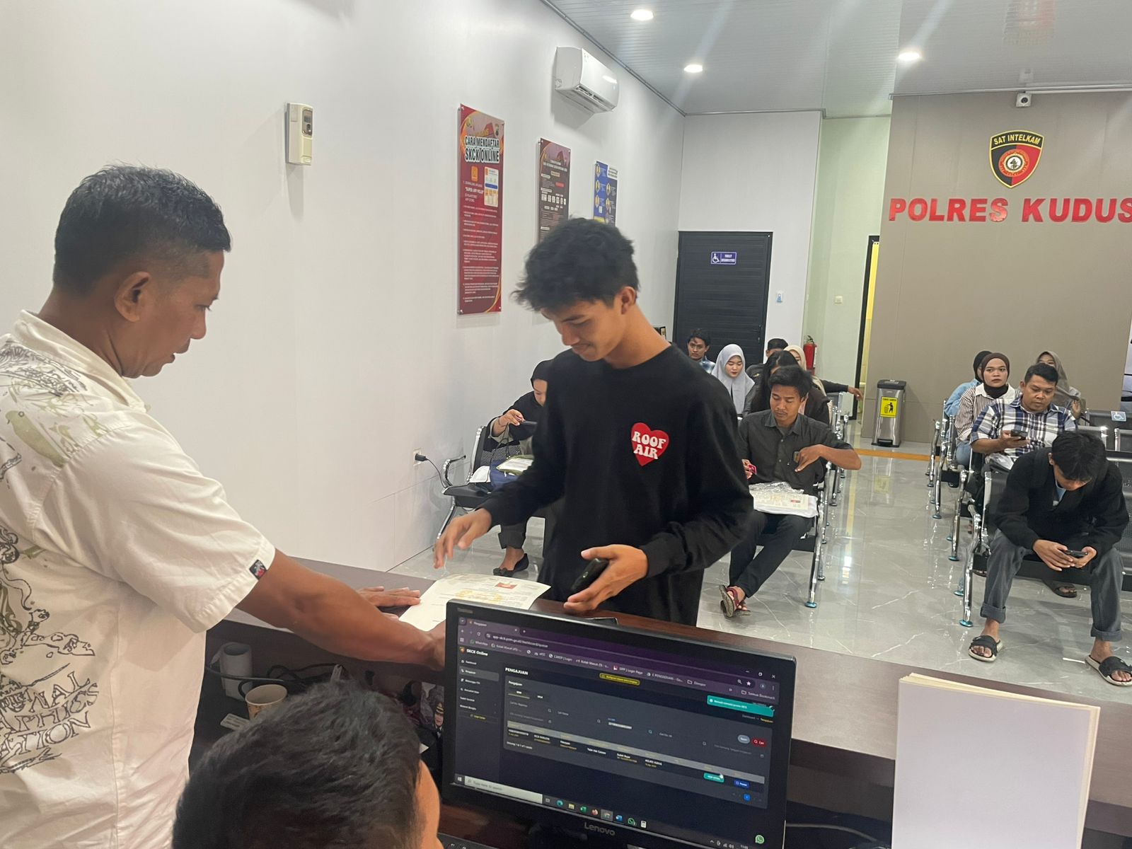 Pelayanan SKCK Polres Kudus Melonjak, Warga Luar Daerah Ikut Serbu Layanan Cepat dan Drive Thru