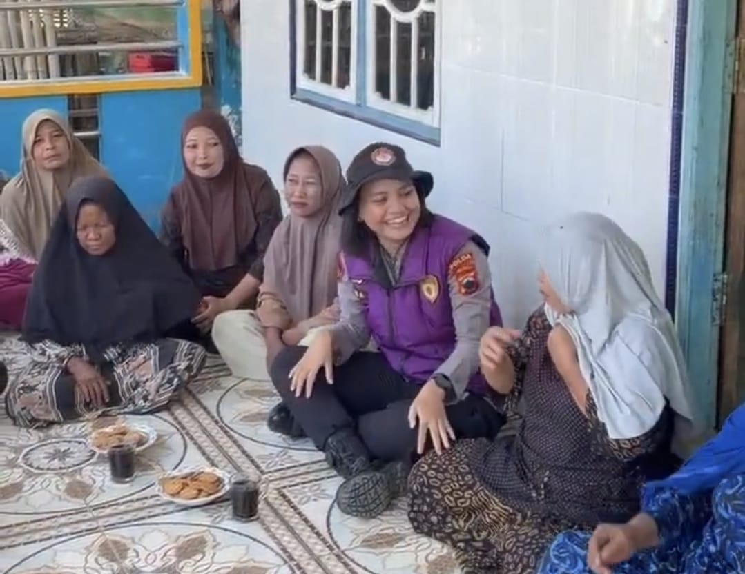 Dua Hari Menemani Warga Manggarai Barat, Tim Trauma Healing Polda Jateng Bantu Pulihkan Kekuatan Psikologis Warga Terdampar Gempa